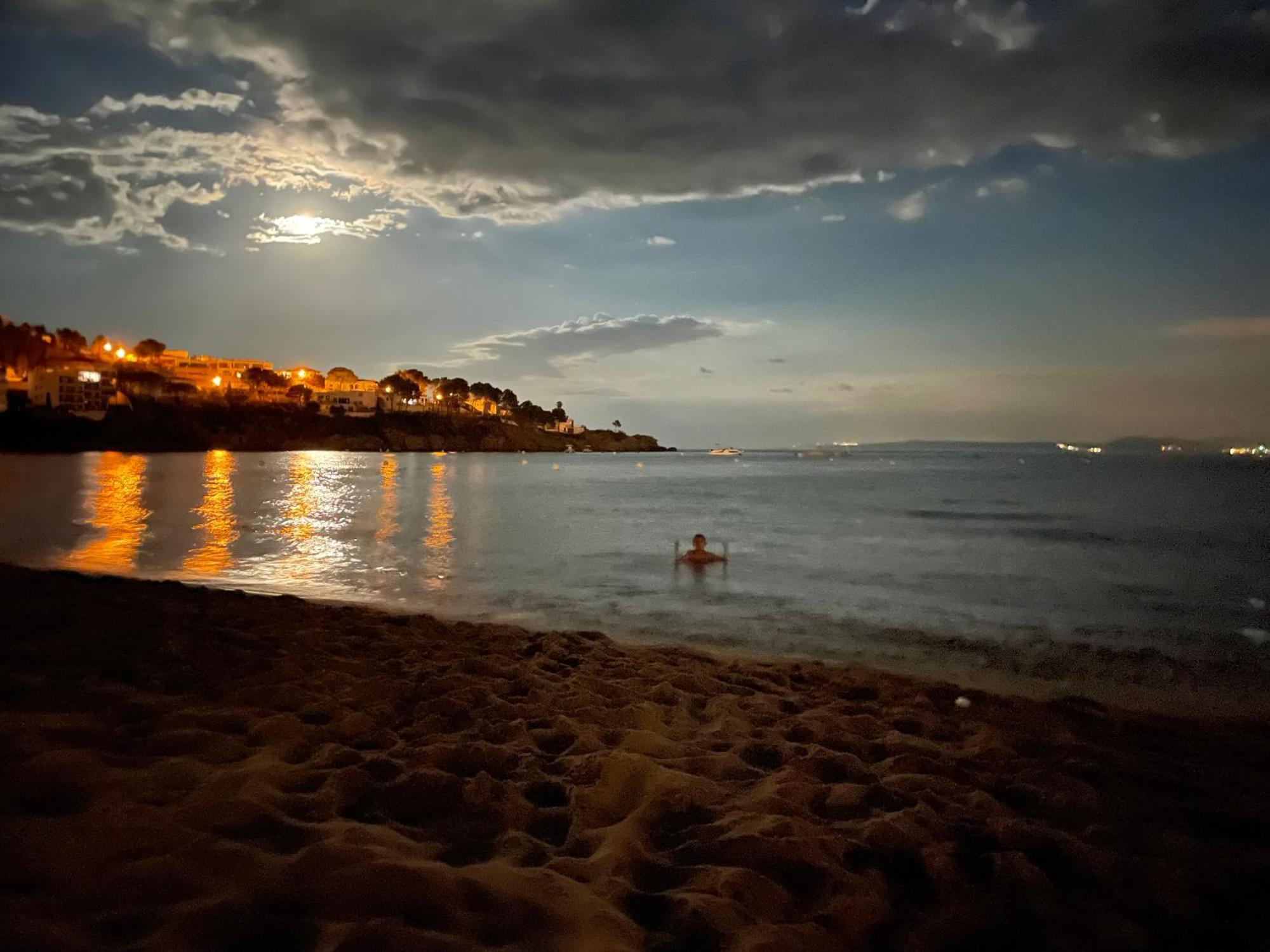 Studio Roses Beach Zewnętrze zdjęcie